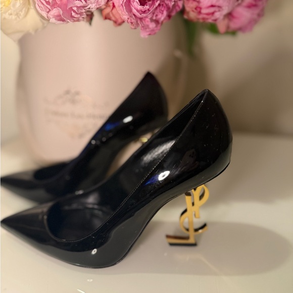 Saint Laurent Black Patent Heels with Gold Accent - Picture 5 of 10